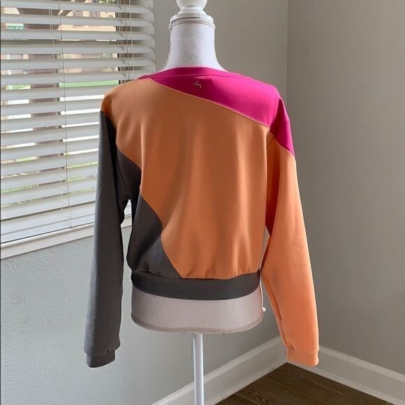 Joy Lab Woman’s Top - Picture 4 of 7